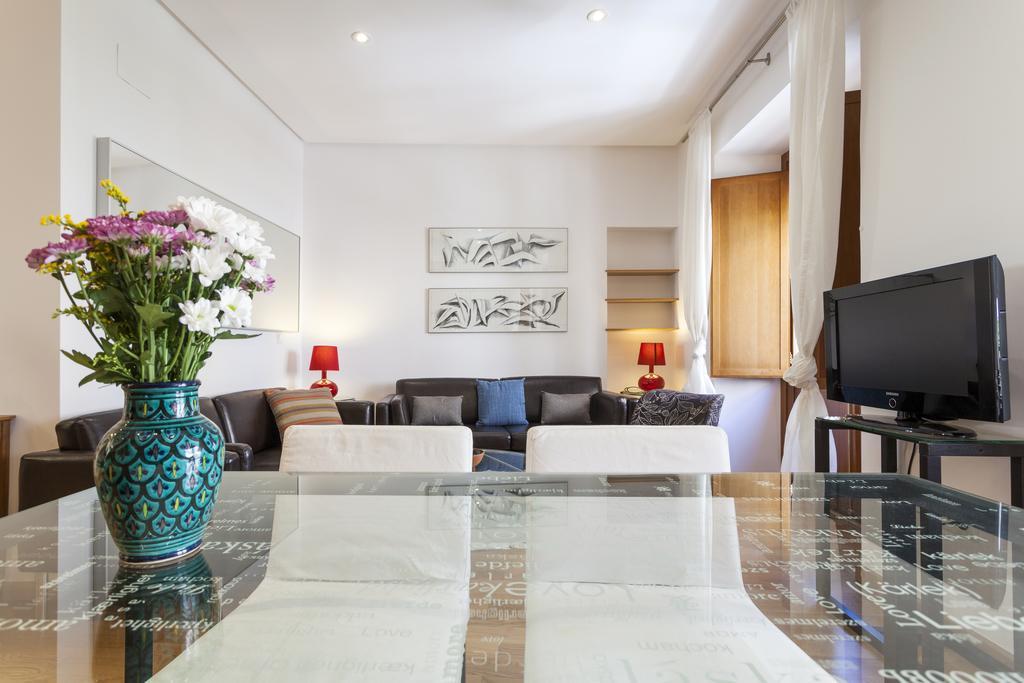 Artist'S Charming Design - Space Maison Apartments セビリア エクステリア 写真